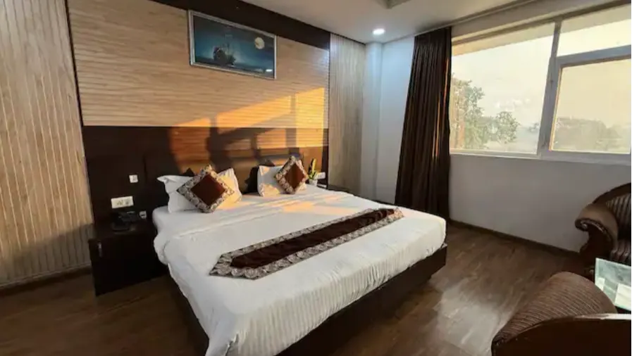 Suite Room with Working Desk